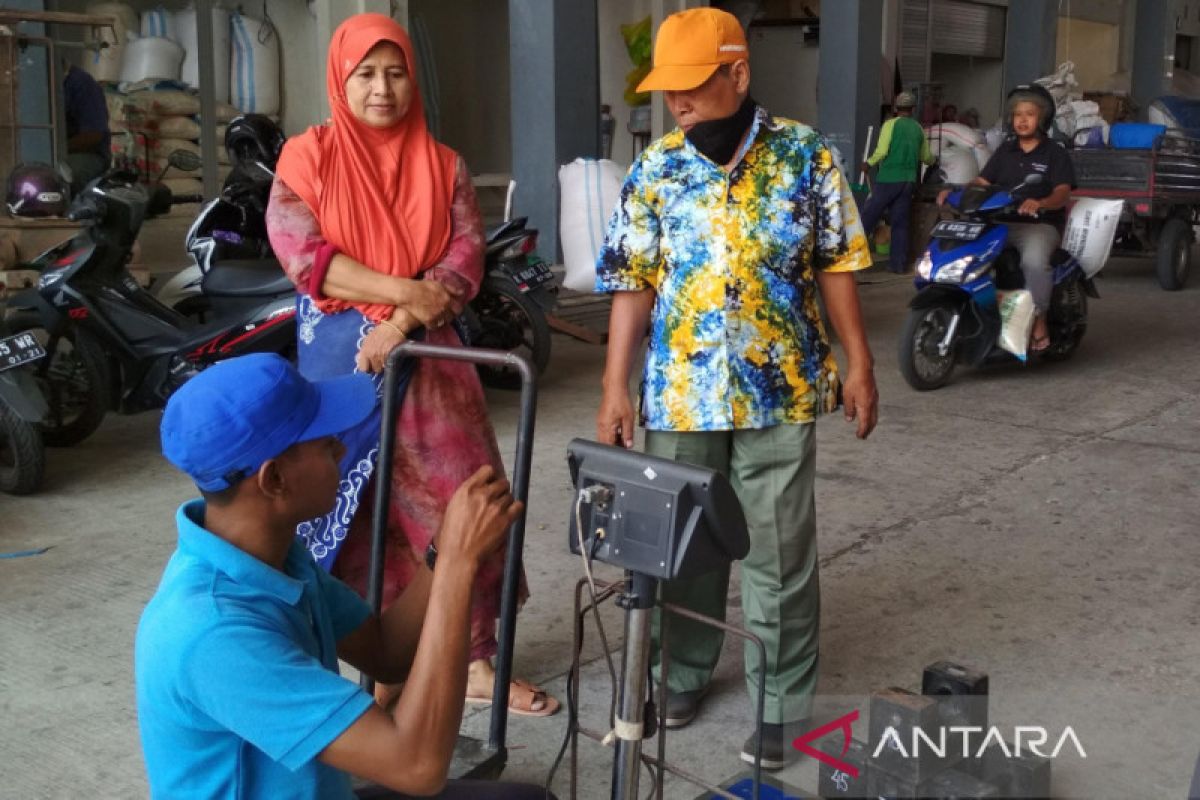 Pemkab Kudus: Kepatuhan pedagang tera ulang timbangan  meningkat