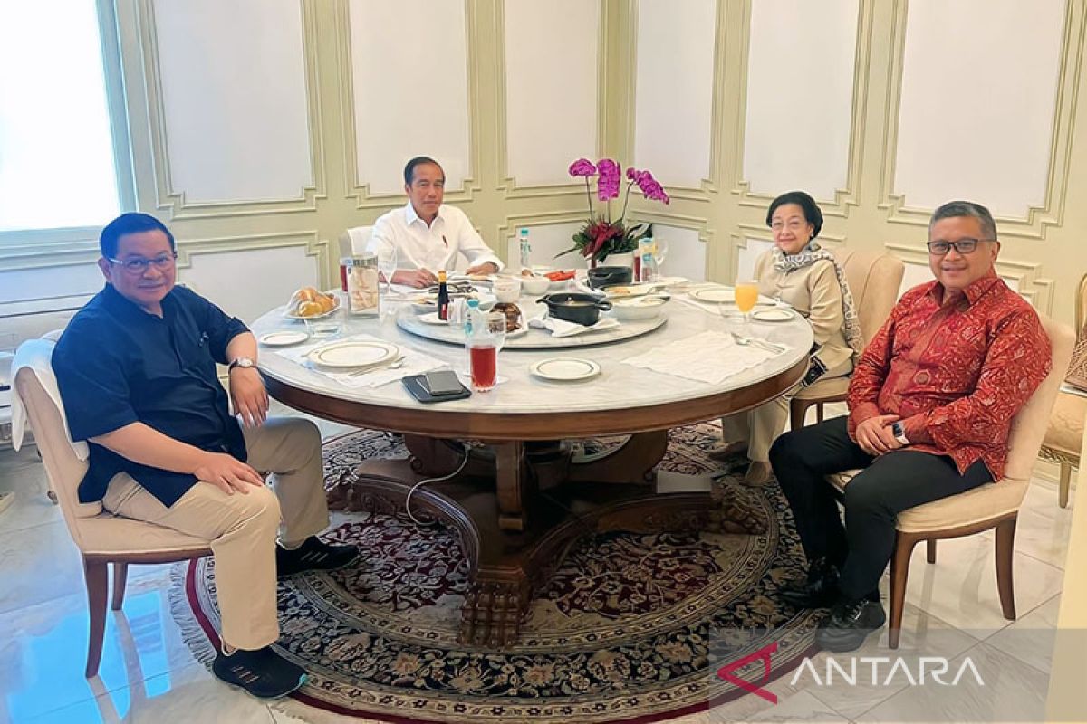 Megawati dan Presiden bahas persoalan bangsa hingga pemilu di Istana