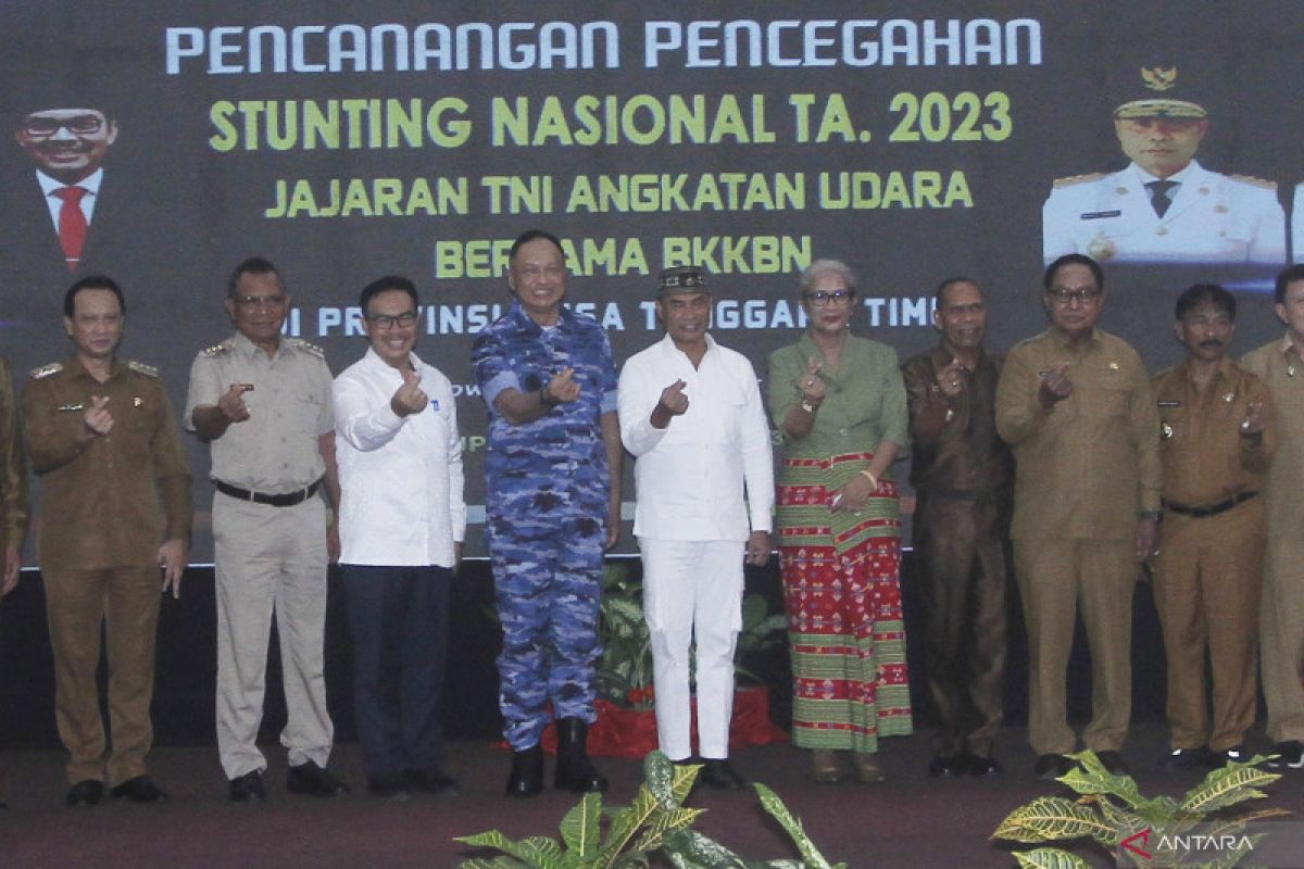 KASAU Fadjar Prasetyo canangkan pencegahan stunting secara nasional di NTT