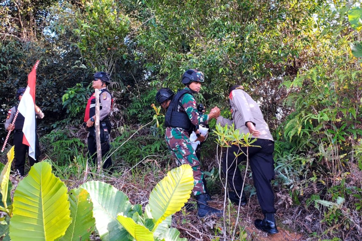 TNI-Polri gelar patroli mencegah kegiatan ilegal di perbatas RI-Malaysia