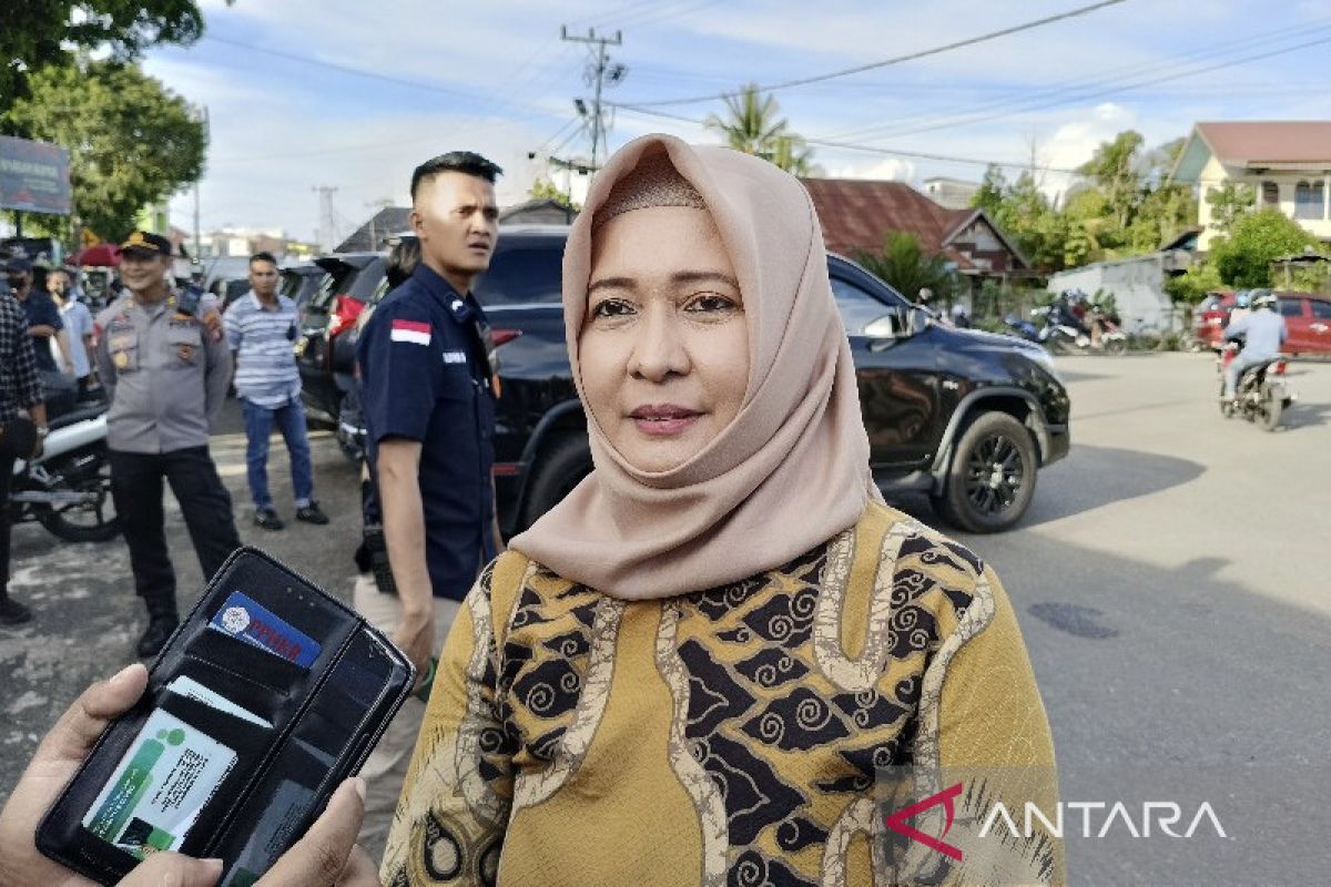 DPRD Barsel harapkan masyarakat memanfaatkan kegiatan pasar penyeimbang