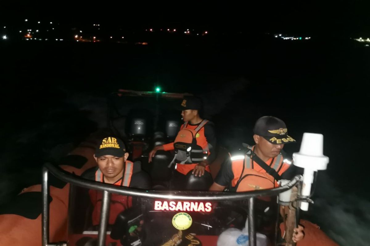 Basarnas mencari nelayan pemanah ikan hilang di perairan Buton Tengah