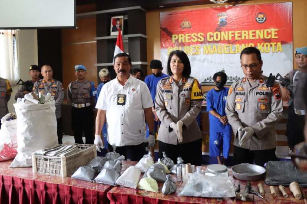 Polres Magelang Kota sita 28,5 kilogram serbuk bahan petasan