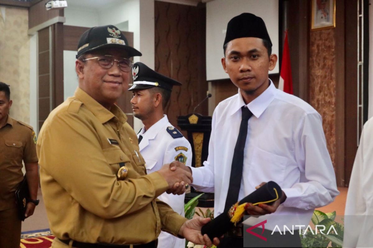 Wakil Bupati  Karimun minta Kades Tanjung Pelanduk dan Tanjung Kilang selalu jaga amanah