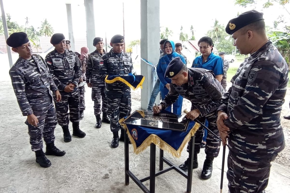 Danlantamal VIII resmikan gedung Satang Lanal Melonguane