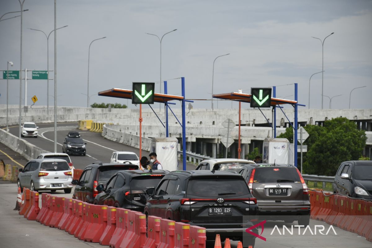 Sebanyak 19 ribu kendaraan lintasi GT Kramasan puncak arus mudik