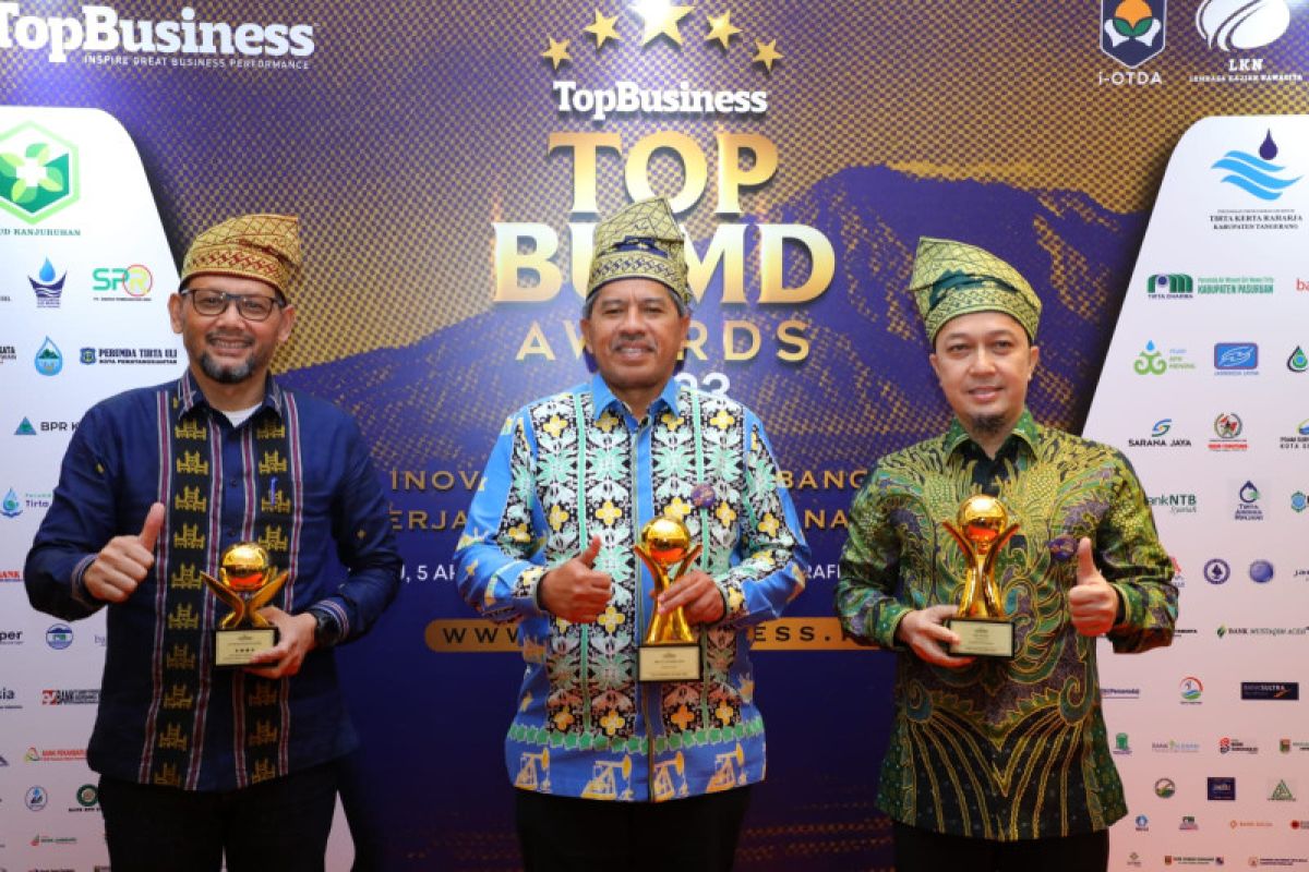 Bupati Siak raih penghargaan Top Pembina BUMD Award 2023