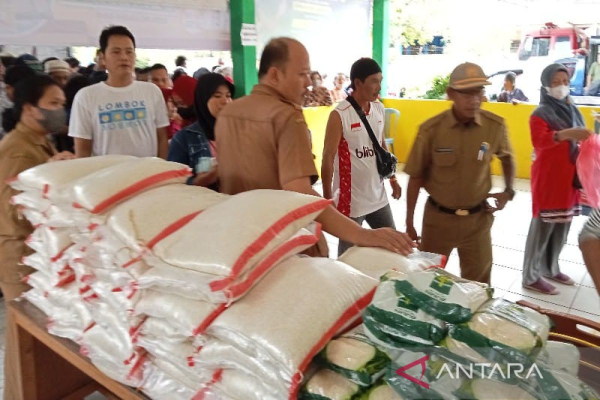 Pemkot Palangka Raya  salurkan 3.000 paket sembako murah ke warga