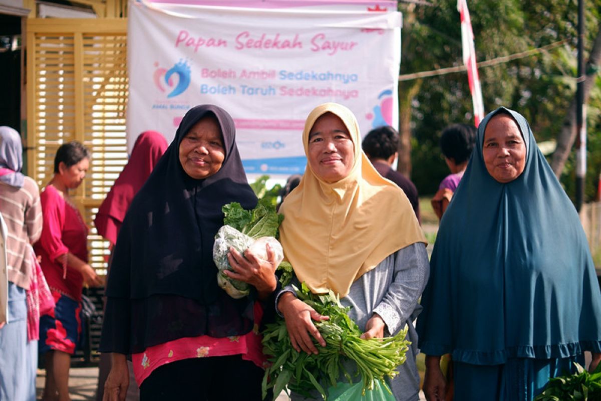 Amal Bunda Cilacap salurkan 33.695 paket sayuran gratis