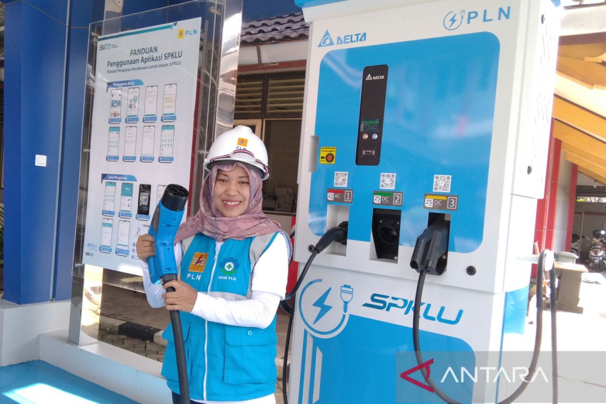 PLN pastikan SPKLU di Kudus buka selama libur Lebaran 2023