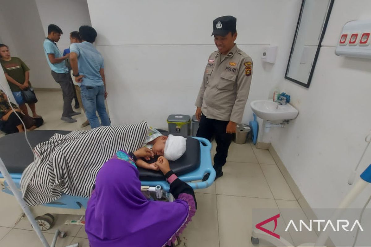 Bocah di OKU Sumsel tersambar KA saat main layangan