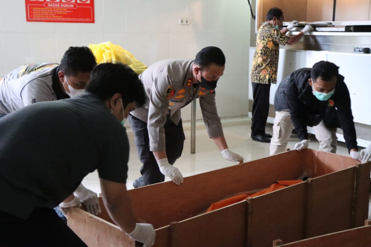 Dua warga Lampung korban Mbah Slamet Banjarnegara diserahkan ke keluarga