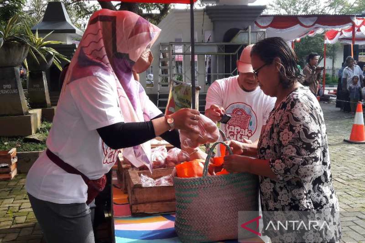 "Lapak Kita" edisi Ramadhan, Pemkab Temanggung jual sembako murah