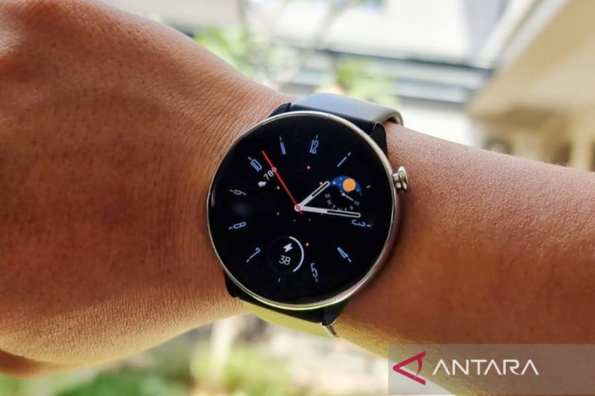 Smartwatch Amazfit GTR mini, jam pintar terbaru