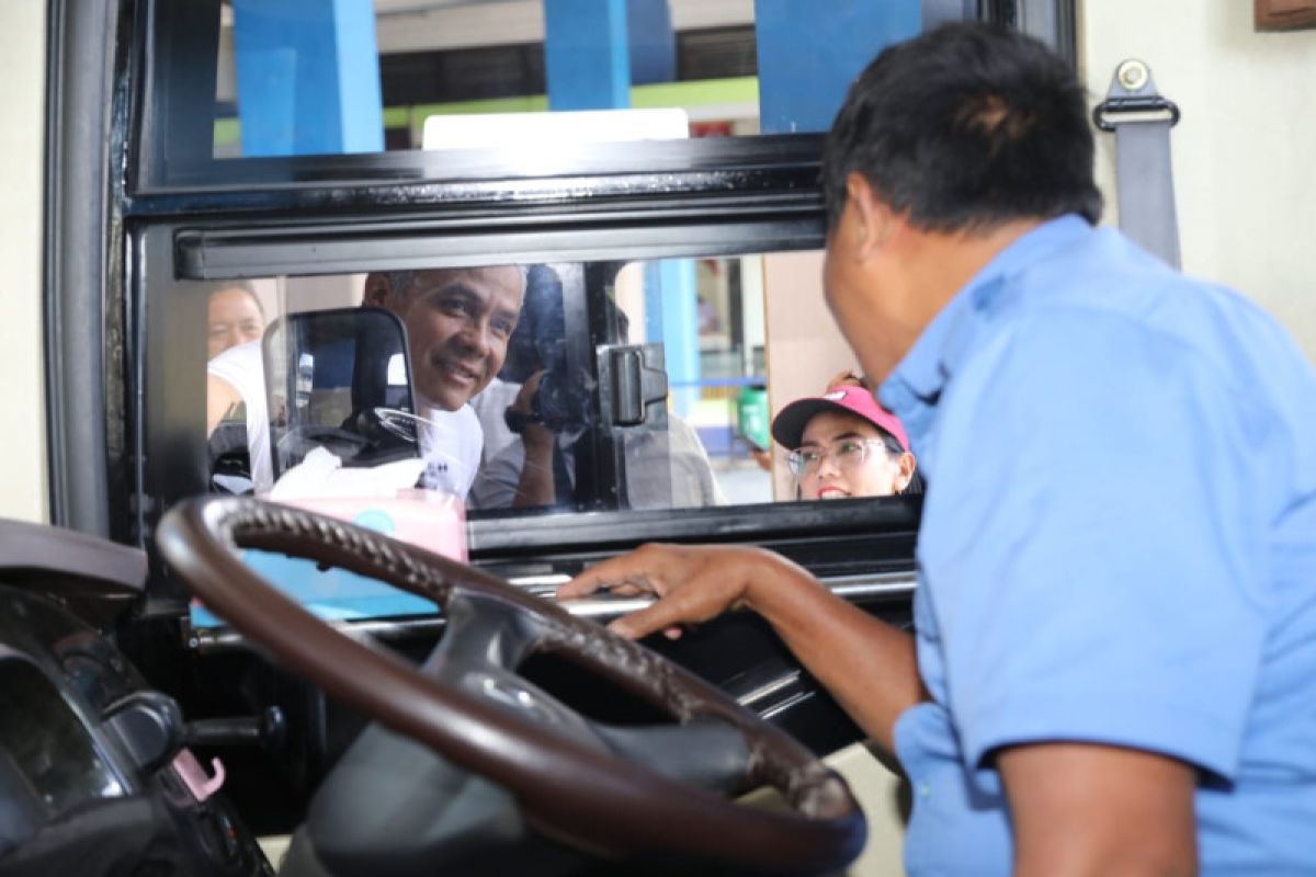 Ganjar minta Dishub inspeksi keselamatan kendaraan umum