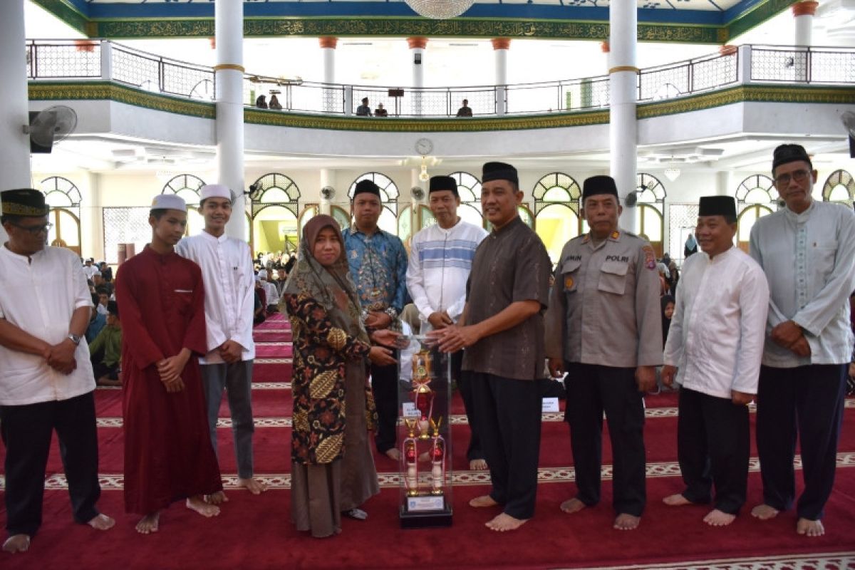 MAN Kapuas juara umum Pesantren Ramadhan