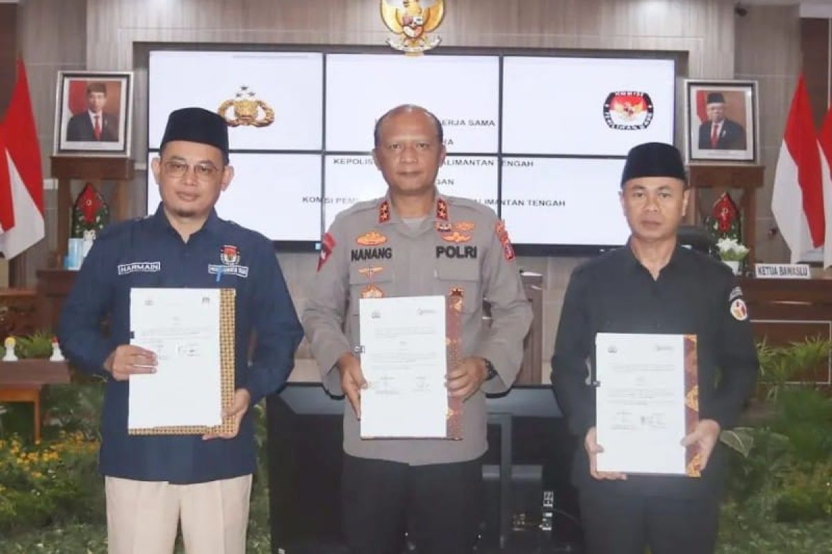 Sukseskan Pemilu 2024 Polda gelar MoU dengan KPU-Bawaslu Kalteng