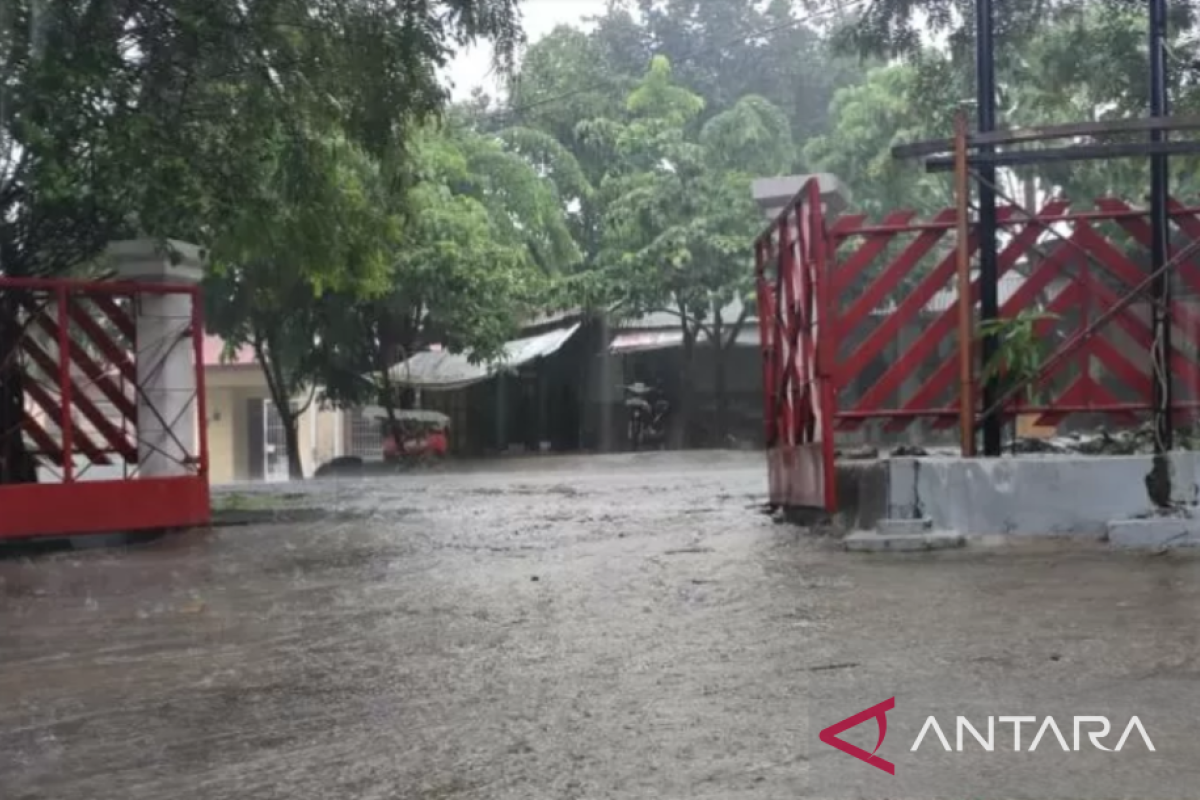 Waspadai dampak siklon Ilsa muncul di selatan Pulau Sumba