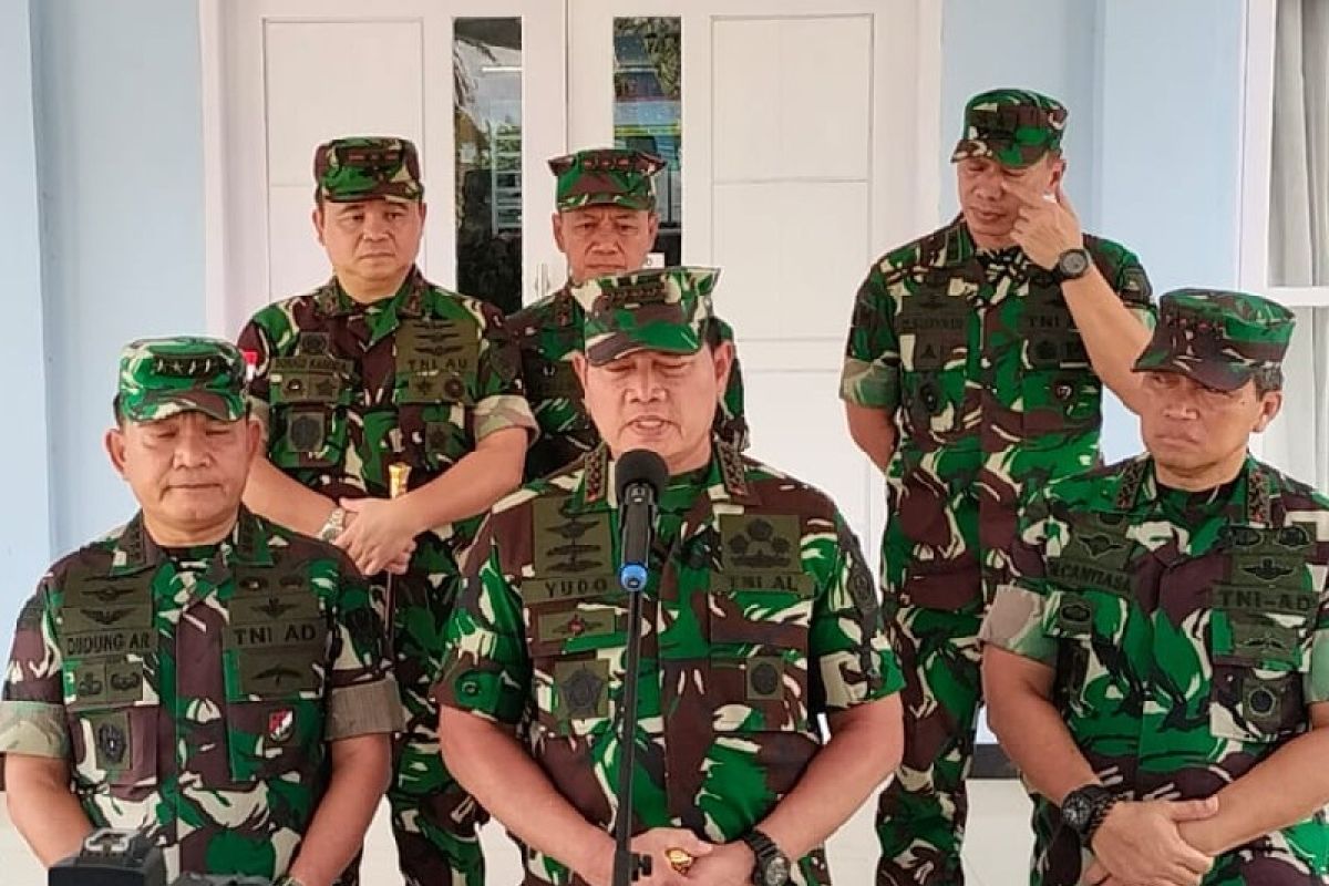 Panglima TNI: Evakuasi jenazah korban penembakan KKB terkendala dengan cuaca