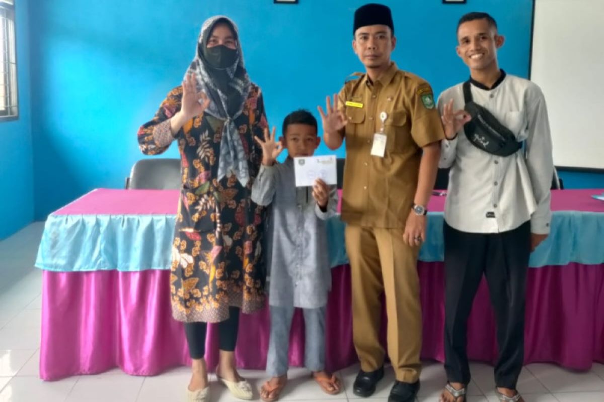 Korwil Pendidikan dan FKGO bagi santunan kepada anak yatim