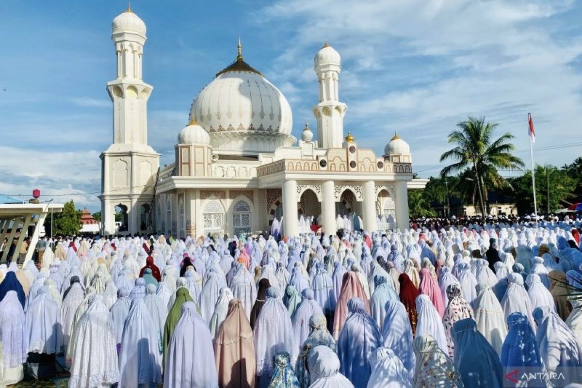 Pengikut Thariqat Syattariyah di Nagan Raya, Aceh sudah shalat Idul Fitri