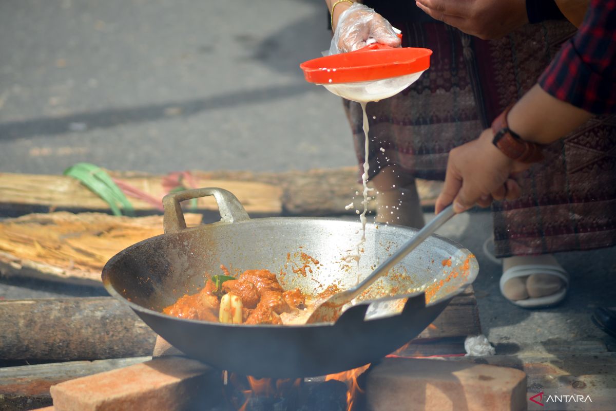 Makanan bersantan sebaiknya tak dipanaskan berulang