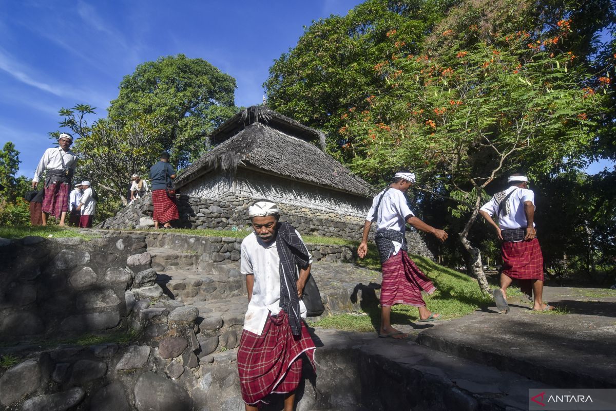 Mengenal tradisi unik perayaan Maulid Nabi di NTB