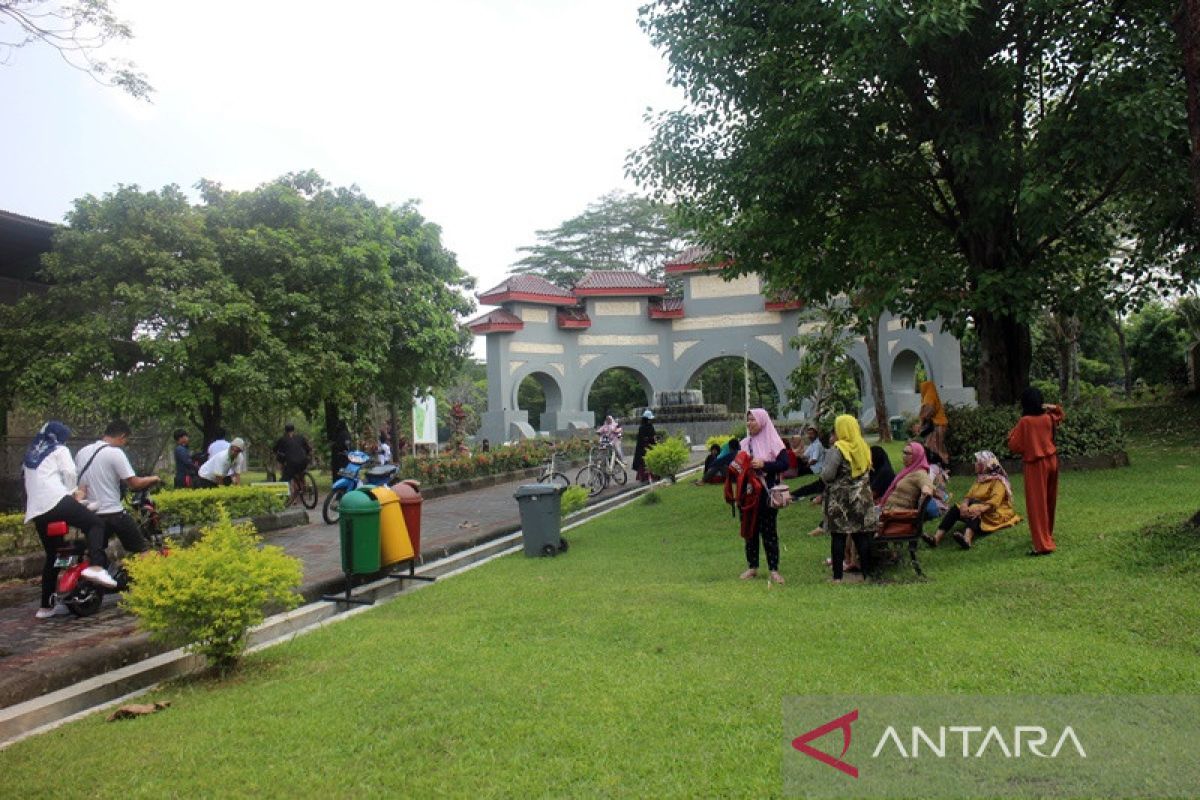 Pengunjung Kebun Raya Indrokilo Boyolali saat libur Lebaran menurun