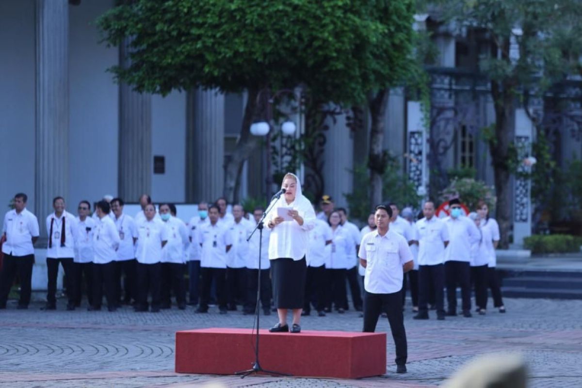 Wali Kota Semarang memastikan pelayanan publik hari pertama kerja lancar