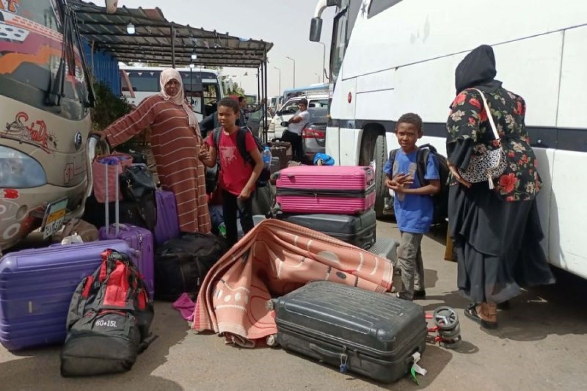 Kekerasan di Sudan berlanjut, 10.000 orang menyelamatkan diri masuk ke Mesir dalam 5 hari