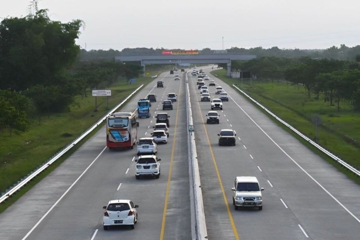 Jasamarga catat kenaikan arus masuk dan keluar kendaraan di empat gerbang tol