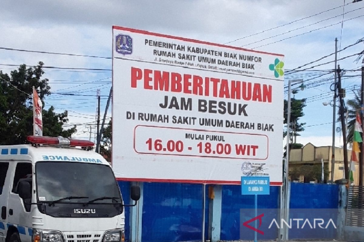 RSUD Biak membatasi waktu besuk pasien rawat inap dua jam setiap hari