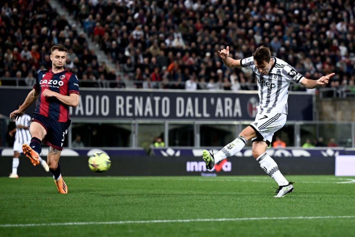 Sempat tertinggal tiga gol, Juve berhasil tahan imbang Bologna 3-3