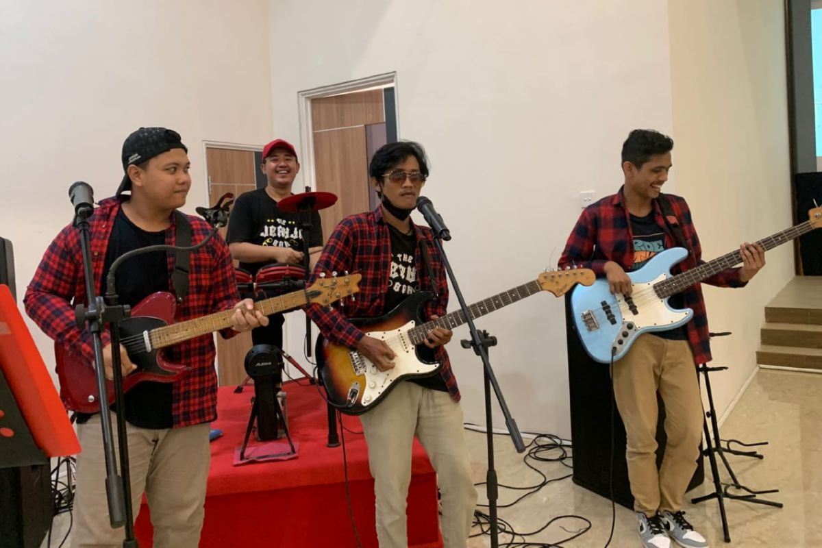 "The JERUJI Band" turut meriahkan tasyakuran HBP ke-59