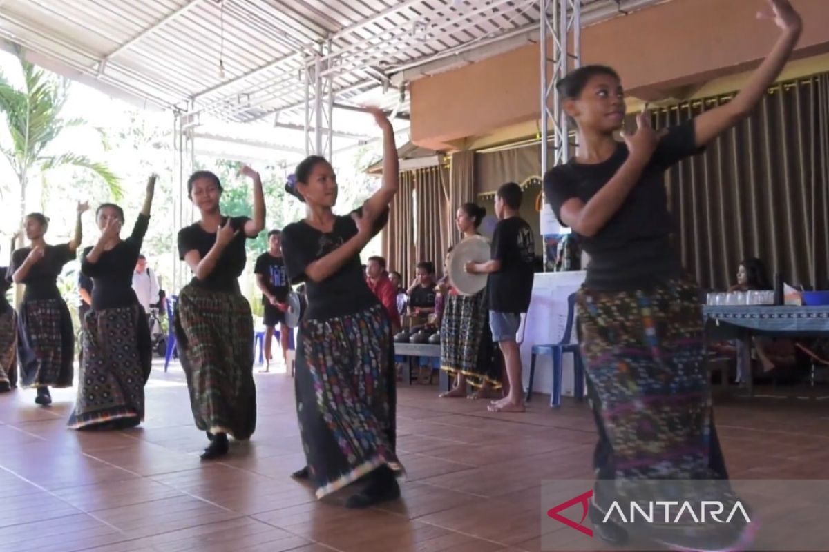 Tarian "Tiba Meka" sambut kepala negara ASEAN