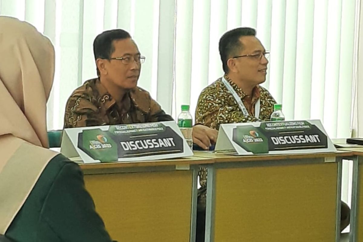 Rektor UIN Suska jadi pembahas di ajang internasional AICIS