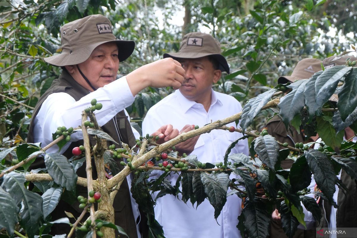 Memperkuat nasionalisme eks napiter di lereng Gunung Sindoro