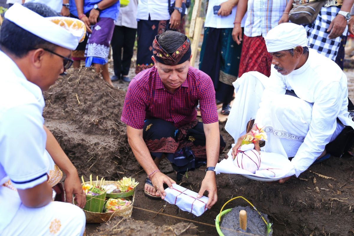 Pemkab Klungkung Bali bangun 36 rumah keluarga miskin