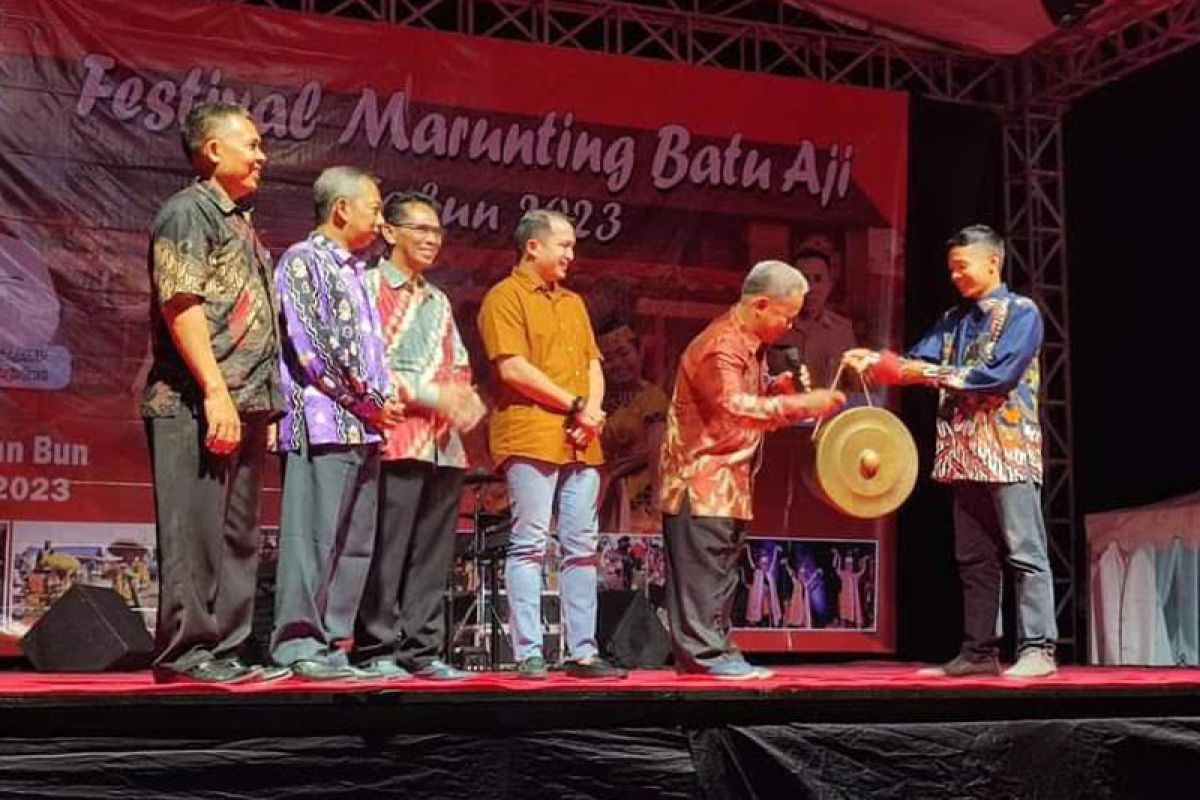 Festival Marunting Batu Aji langkah Pemkab Kobar lestarikan budaya lokal