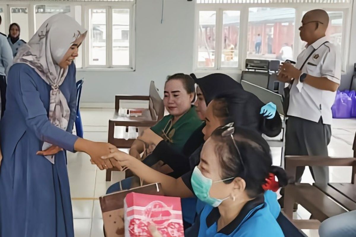 Legislator anjangsana bersama warga binaan perempuan di Rutan Kapuas