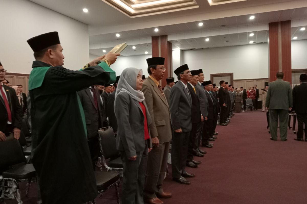 Bupati Lombok Tengah NTB minta pejabat publikasikan program kerja