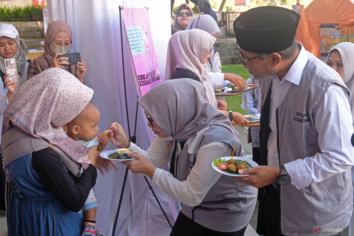 Atasi stunting, desa-desa di Temanggung buka dapur umum