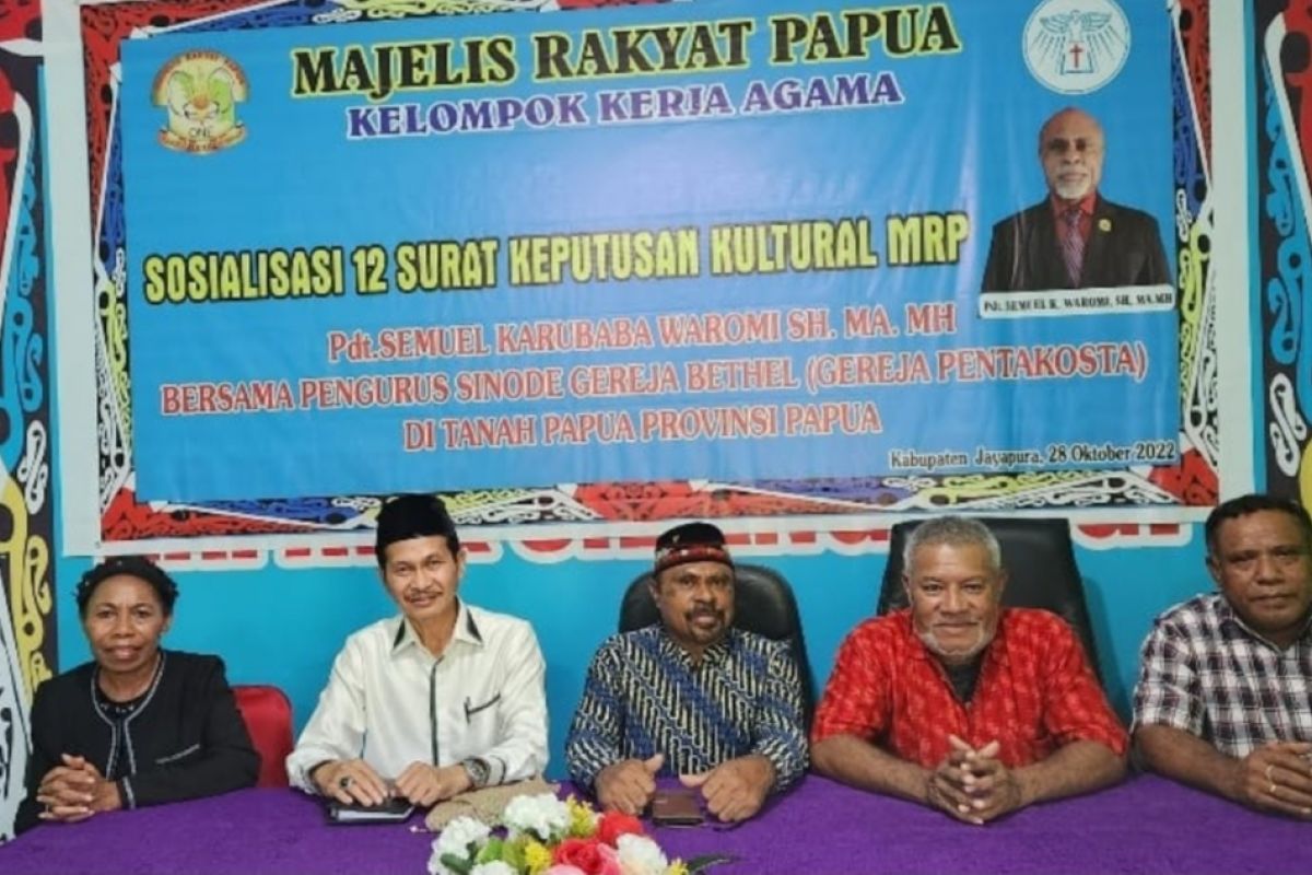 MRP berharap Mendagri tinjau kembali hasil keputusan panitia pemilihan