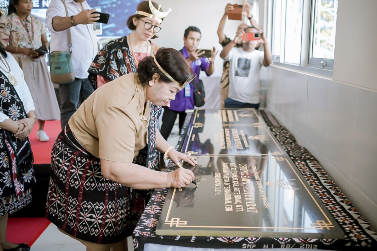 Astra resmikan gedung sekolah baru di Rote Ndao