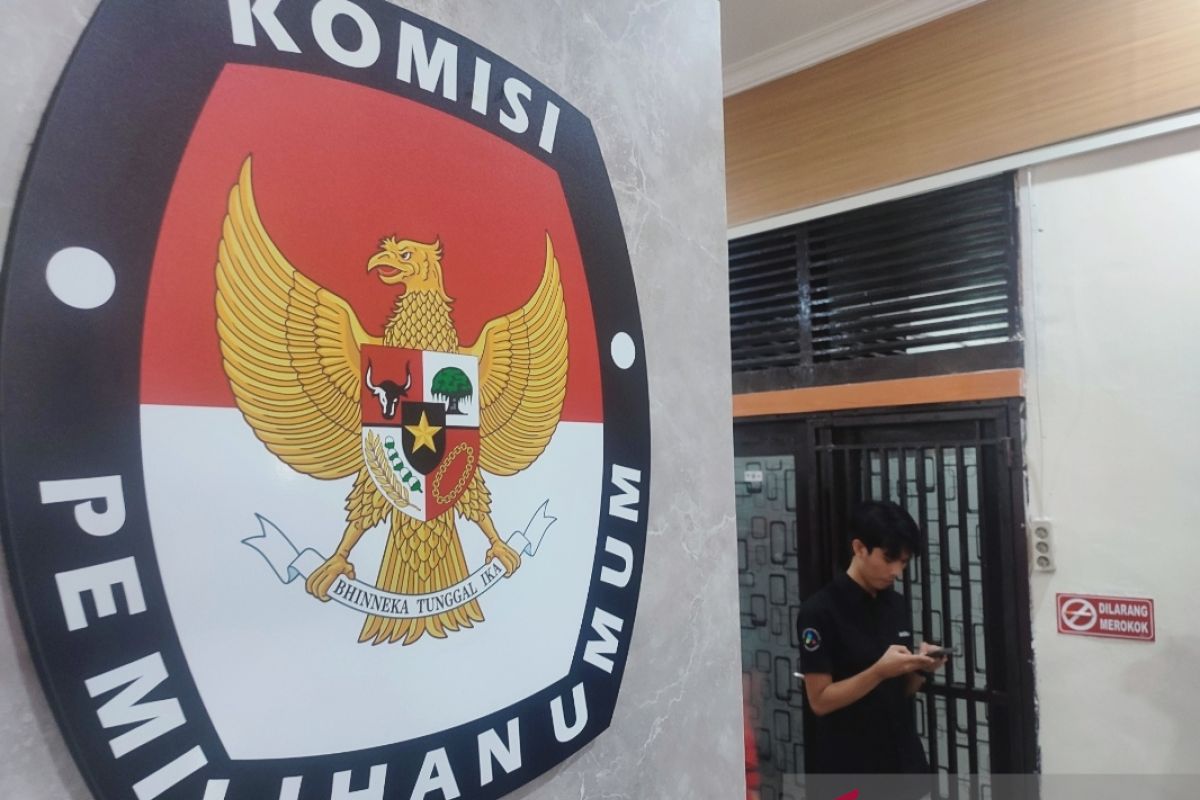 KPU Sulsel verifikasi berkas bacaleg dan DPD