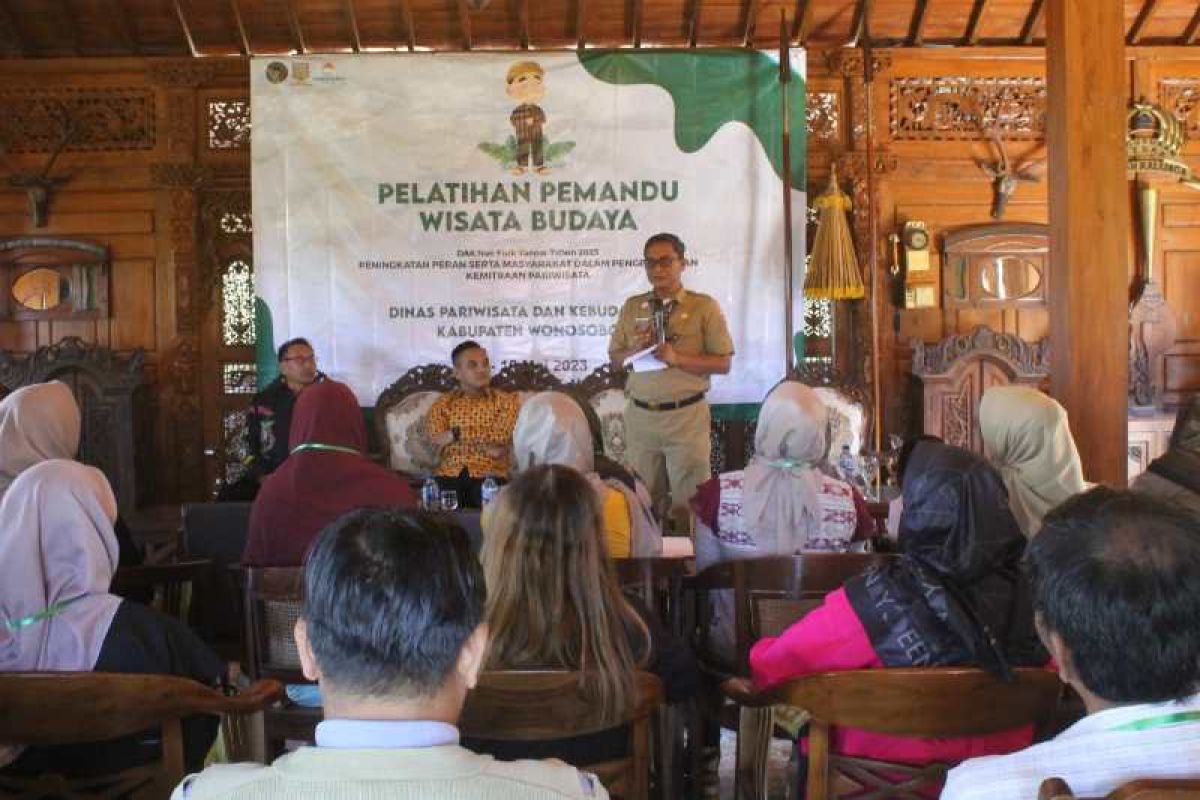 Pemkab Wonosobo latih puluhan pemandu wisata budaya