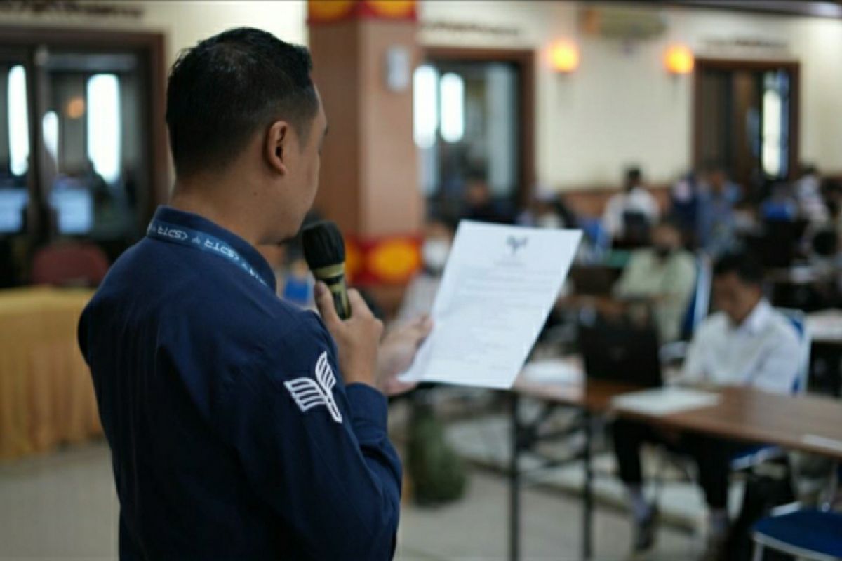 Ratusan pelajar di Jateng dan DIY berebut ikatan kerja PLN