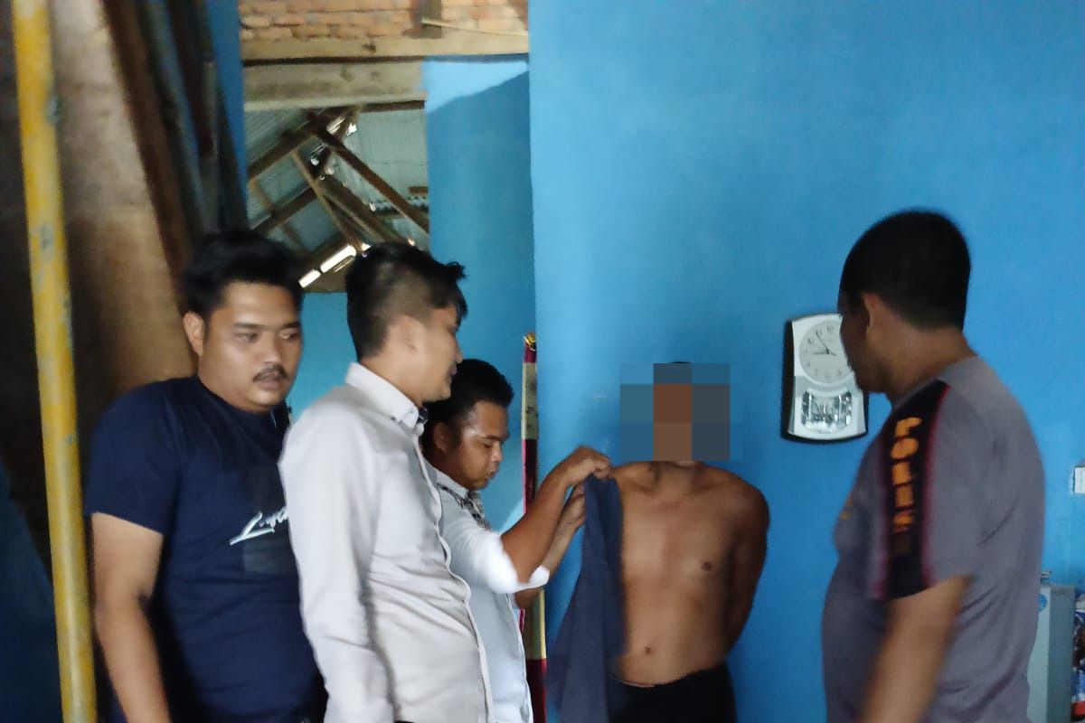 Polsek Lembah Melintang Pasbar tangkap seorang warga diduga lakukan penganiayaan