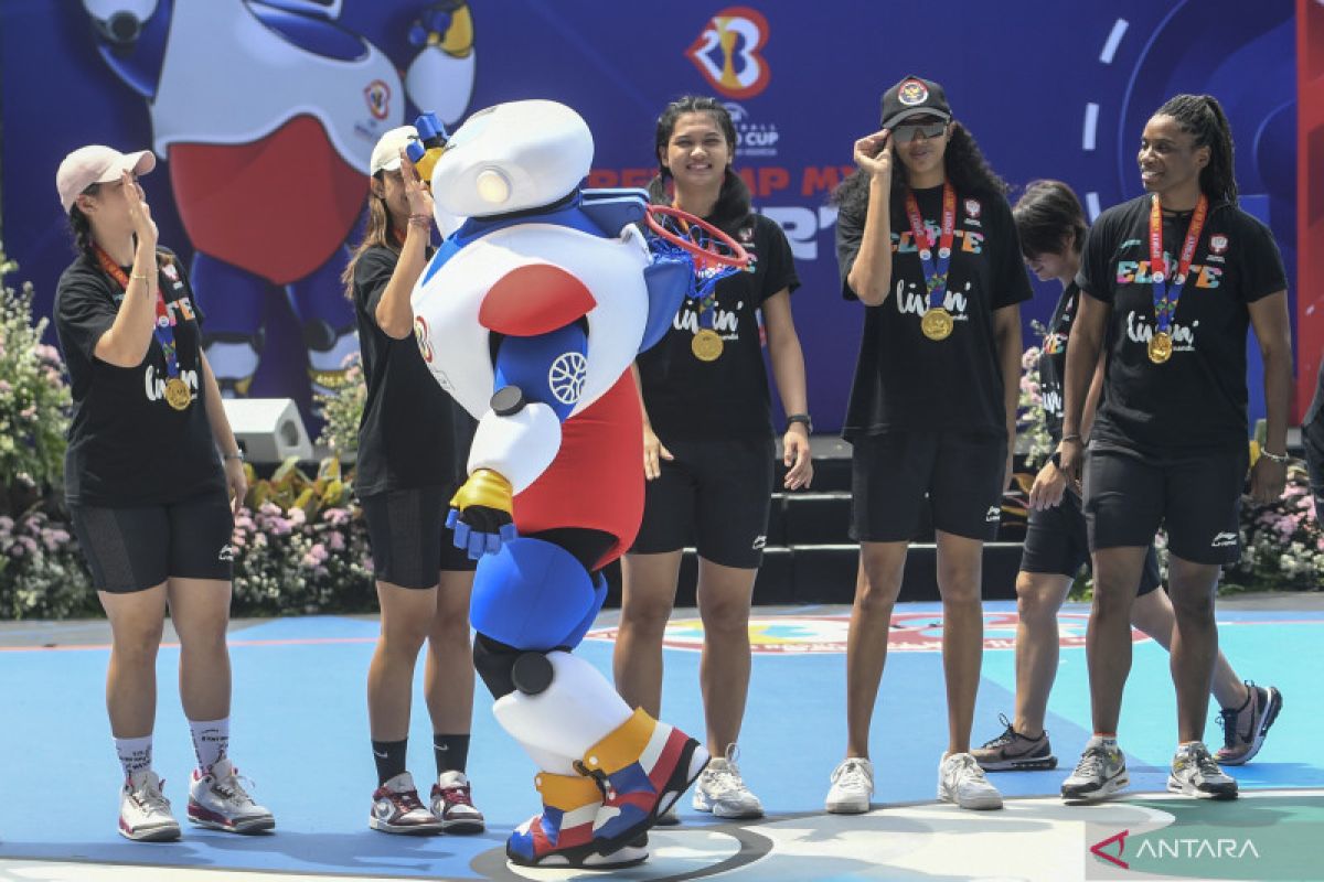 Kompetisi basket putri perlu operator  jika dihidupkan lagi