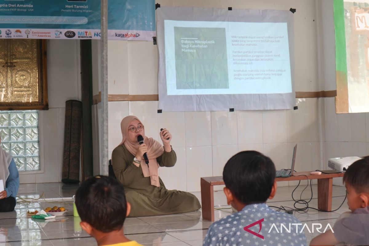 Akademisi menyebutkan mikroplastik ancam keberadaan burung migrasi